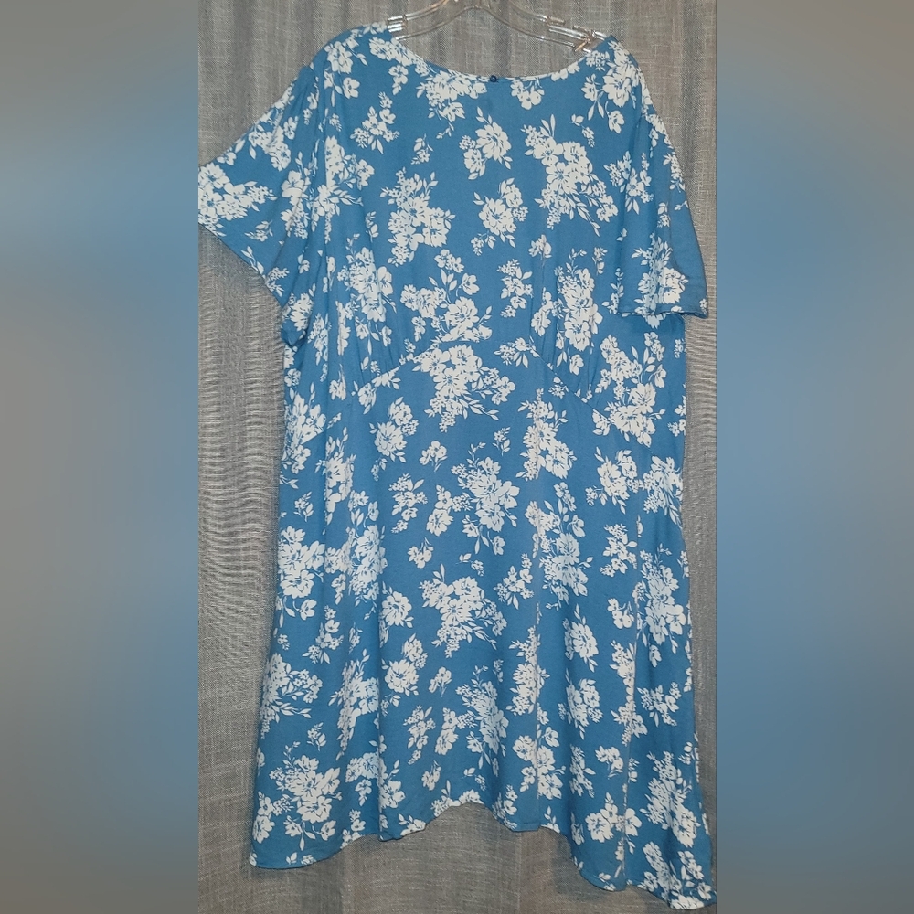 Old Navy dress Floral Blue Dress 3X